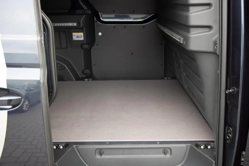 Volkswagen ID. Buzz ID. Buzz Cargo 286pk Anniversary Edition 7 uit 2025, foto 12