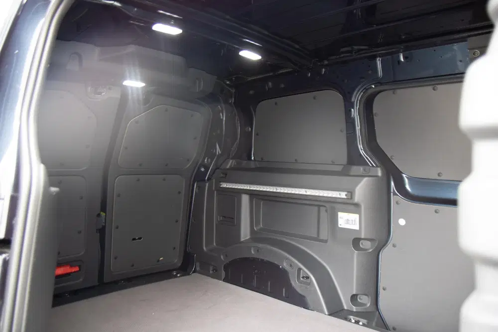 Volkswagen ID. Buzz ID. Buzz Cargo 286pk Anniversary Edition 7 uit 2025, foto 13