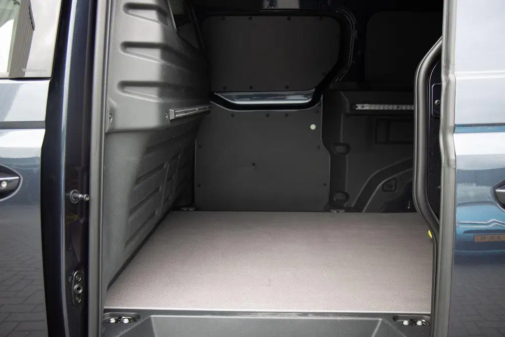 Volkswagen ID. Buzz ID. Buzz Cargo 286pk Anniversary Edition 7 uit 2025, foto 15