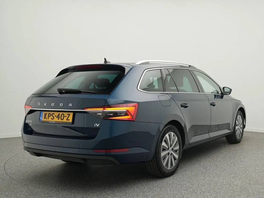 Skoda Superb 1.4 TSI 218pk iV Business Edition Plus uit 2025, foto 2