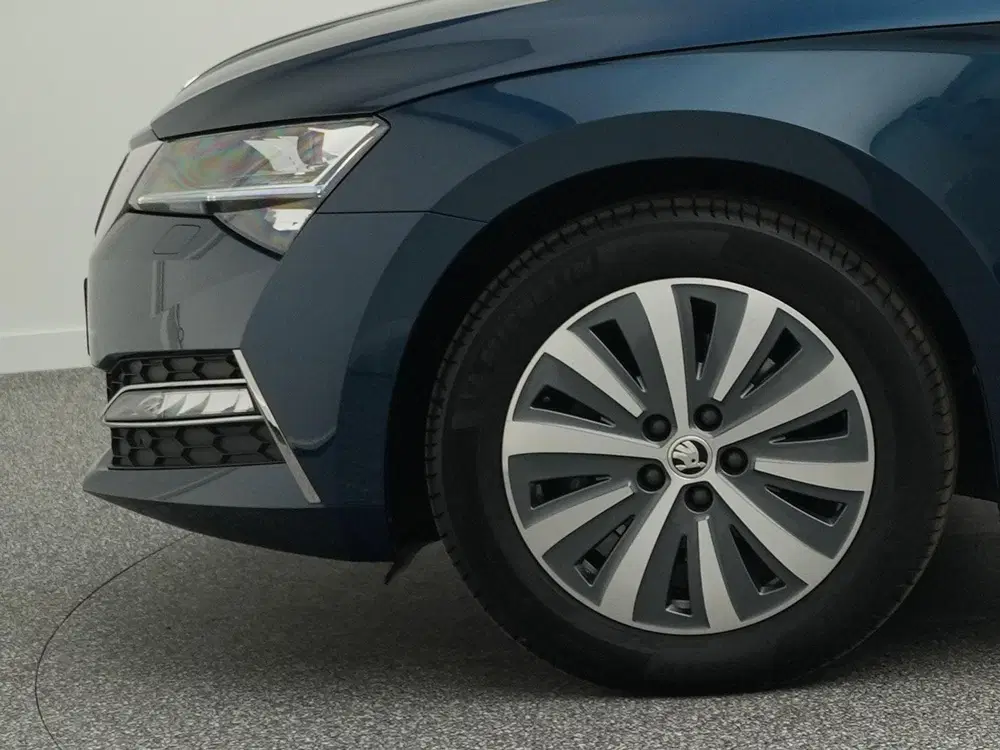 Skoda Superb 1.4 TSI 218pk iV Business Edition Plus uit 2025, foto 6