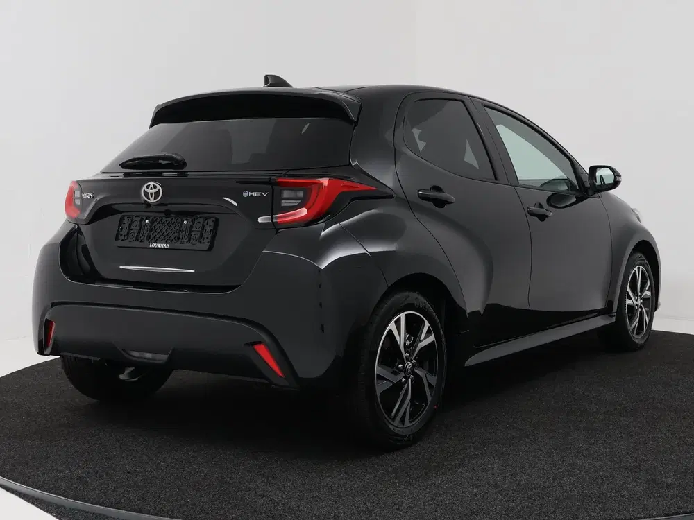Toyota Yaris 1.5 Hybrid 115 Dynamic uit 2026, foto 2