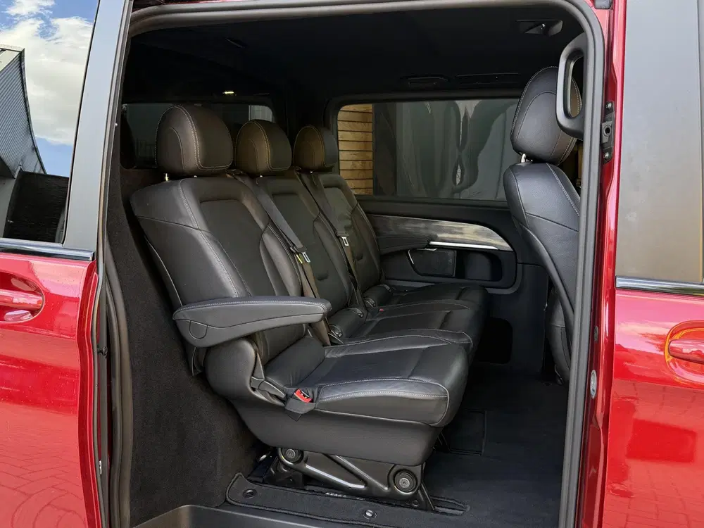 Mercedes-Benz V-Klasse 300d Extra Lang XXL DC AMG Avantgarde uit 2022, foto 8