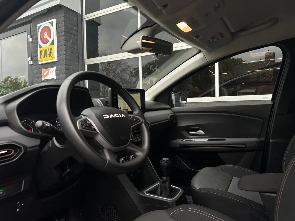 Dacia Jogger 1.0 Bi-Fuel Extreme uit 2023, foto 2