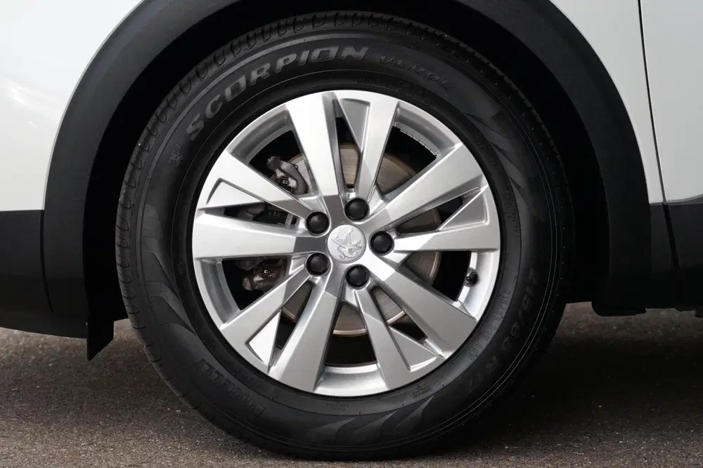 Peugeot 5008 1.2 PureTech Active Pack Business NL uit 2021, foto 3