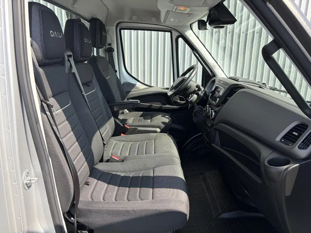 Iveco Daily 35S21H 3.0 410*OPRIJWAGEN*AUTOM*LIER*NAVI* uit 2022, foto 7