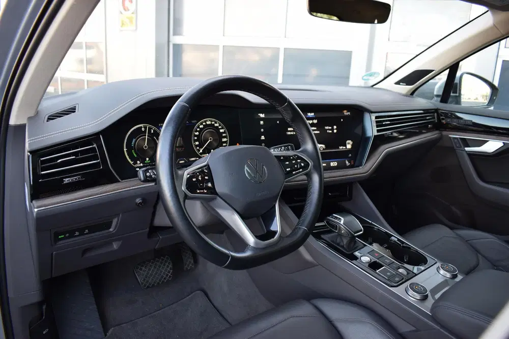 Volkswagen Touareg 3.0 TSi eHybrid 4MOTION uit 2020, foto 4