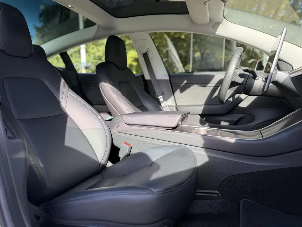 Tesla Model 3 Long Range RWD 75 kWh uit 2019, foto 6