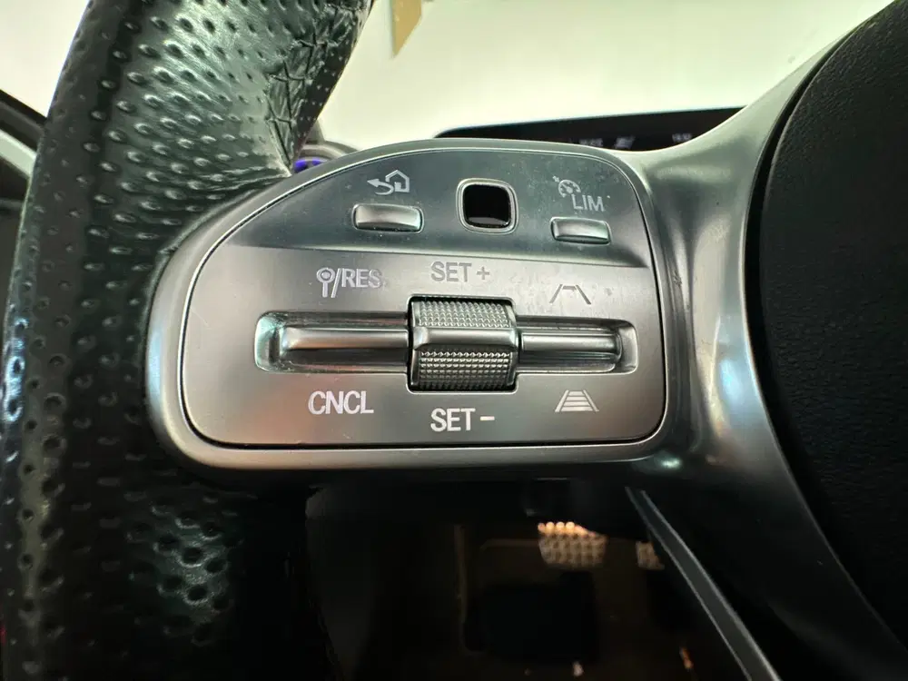 Mercedes-Benz A-Klasse 220 AMG Pano uit 2019, foto 12