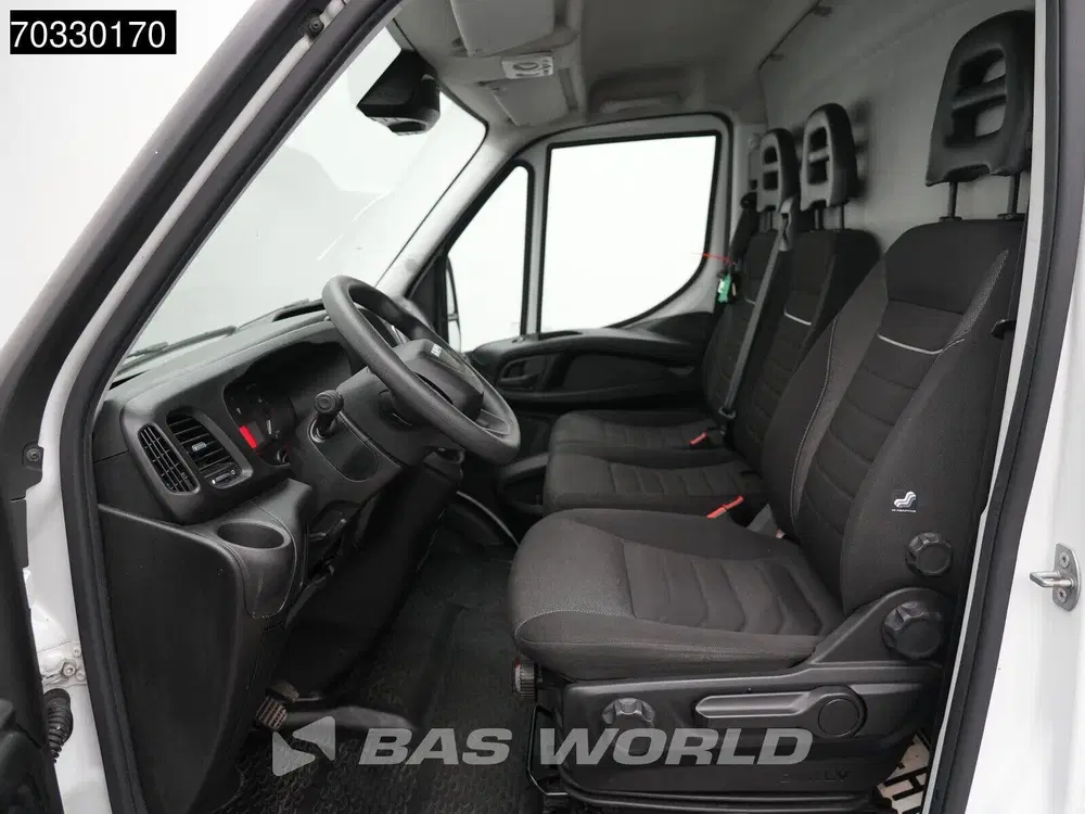 Iveco Daily Automaat L2H2 Airco Cruise Camera 3 uit 2023, foto 12