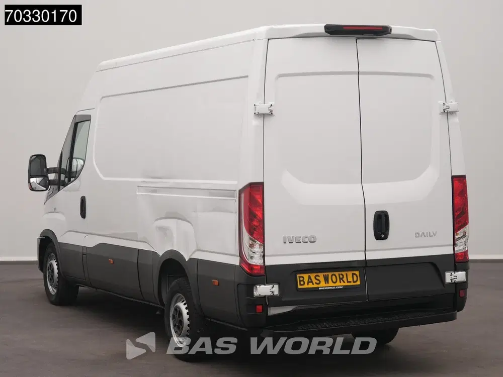 Iveco Daily Automaat L2H2 Airco Cruise Camera 3 uit 2023, foto 6