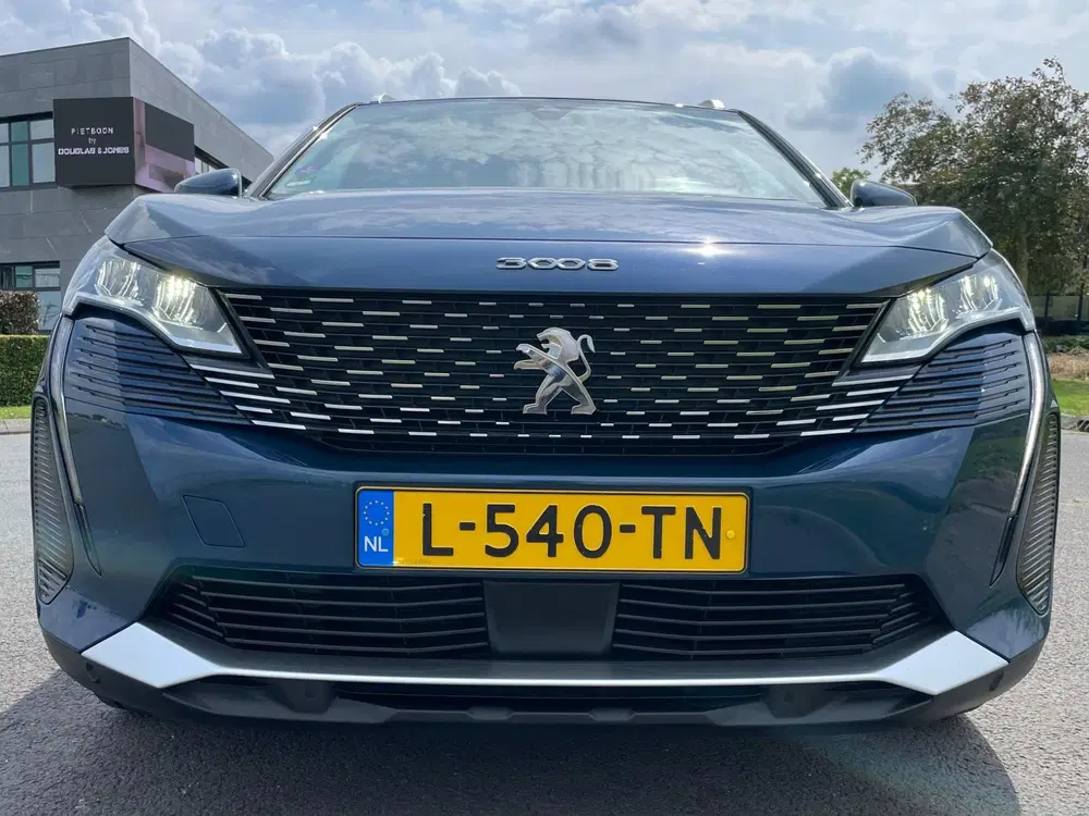 Peugeot 3008 1.2 PureTech Blue Lease Allure uit 2021, foto 3