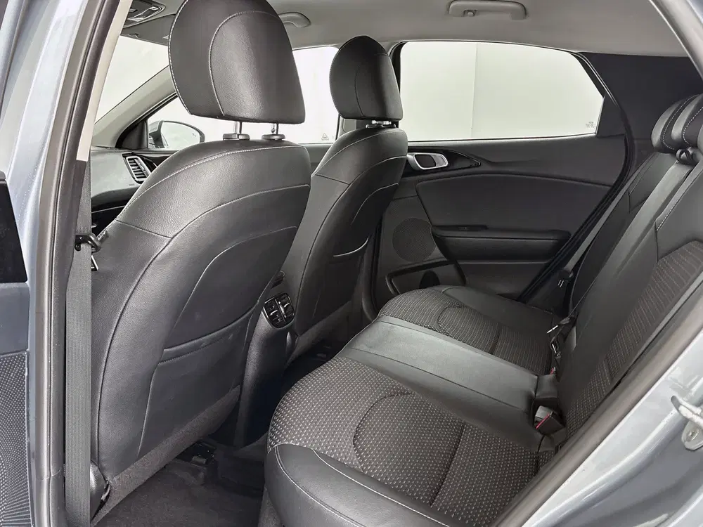 Kia XCeed 1.6 GDi PHEV DynamicLine uit 2021, foto 5