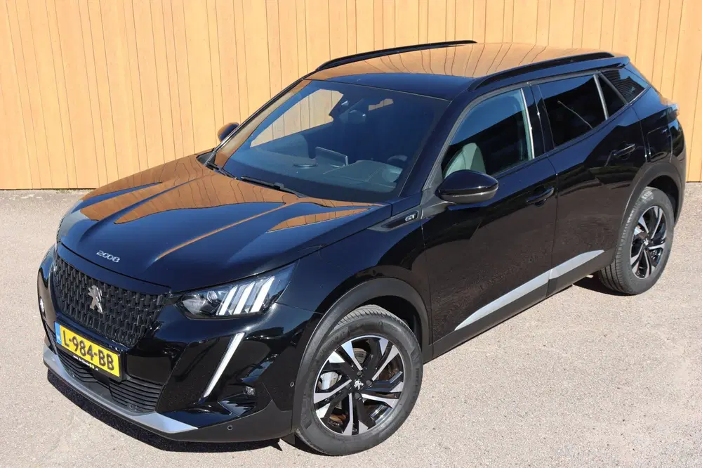 Peugeot 2008 1.2 PT 96kw GT orgNL 3D-dashboard Focal ca uit 2021, foto 6