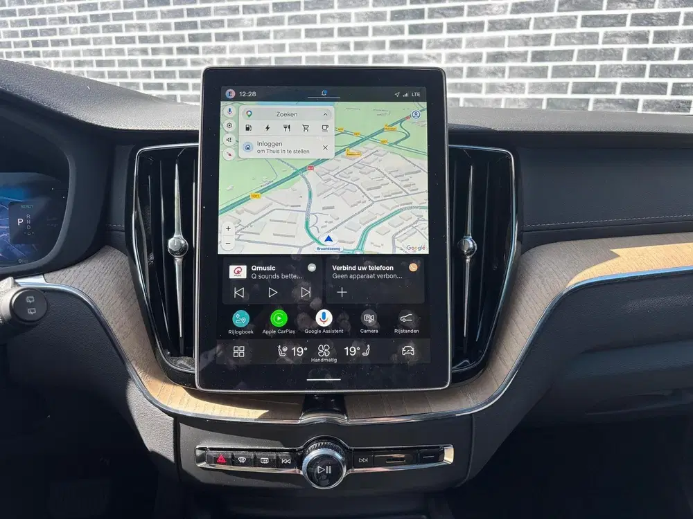Volvo XC60 2.0 T6 Plug-in Hybrid AWD Ultra Dark uit 2026, foto 11