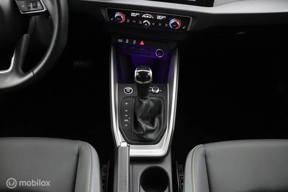 Audi A1 40 TFSI S line uit 2022, foto 8