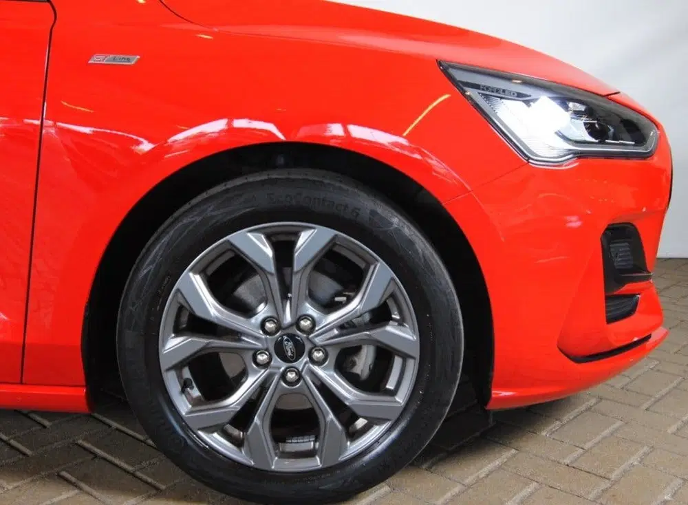 Ford Focus 1.0 EBH ST Line X uit 2022, foto 4