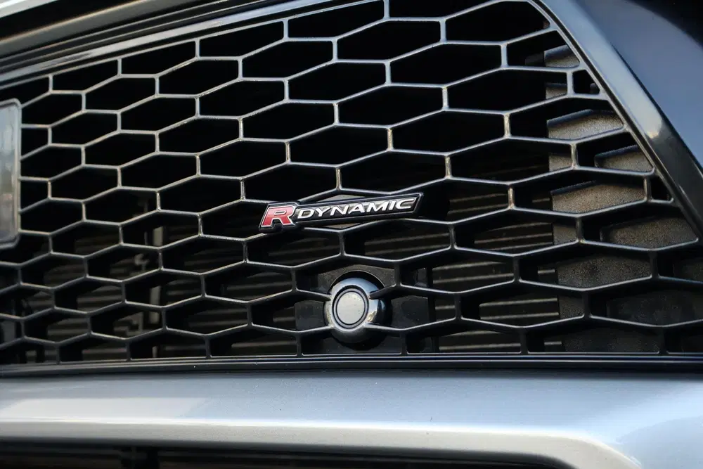 Land Rover Discovery Sport P300e 1.5 R-Dynamic HSE uit 2023, foto 3