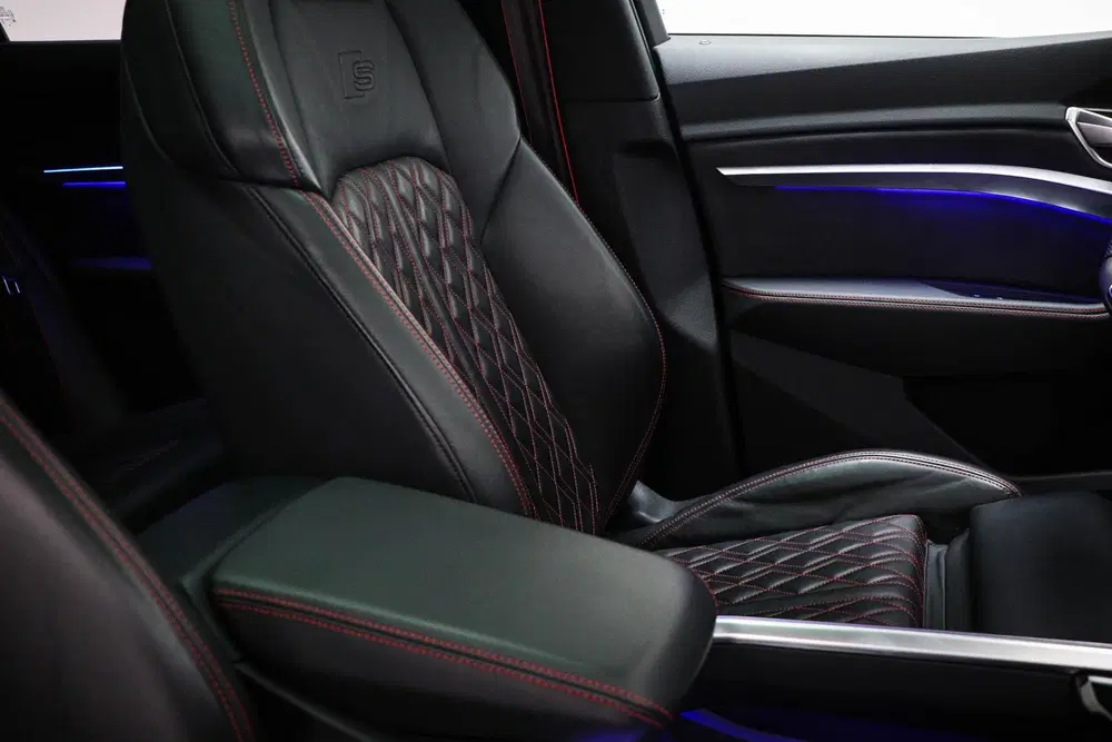 Audi Q8 SQ8 Sportback e-tron S quattro SQ8 115 kWh uit 2024, foto 11