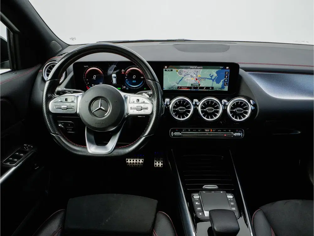 Mercedes-Benz EQA 250 Business Solution AMG 67 kWh SOH 96% E uit 2021, foto 15
