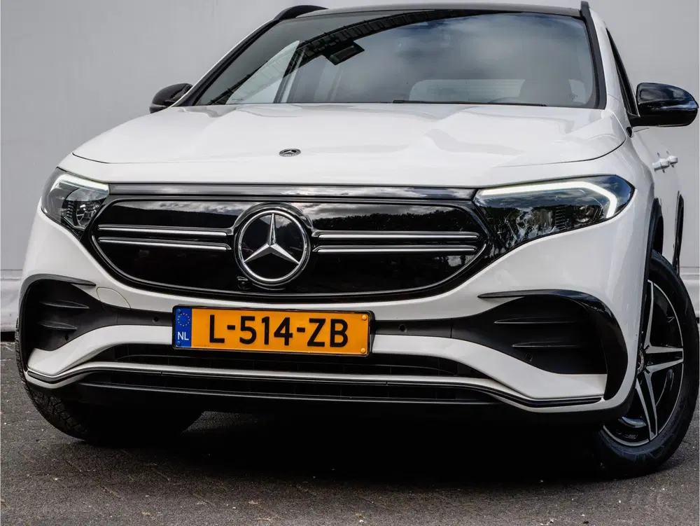 Mercedes-Benz EQA 250 Business Solution AMG 67 kWh SOH 96% E uit 2021, foto 2