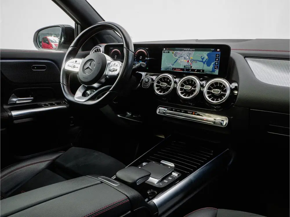 Mercedes-Benz EQA 250 Business Solution AMG 67 kWh SOH 96% E uit 2021, foto 3