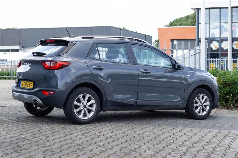 Kia Stonic 1.0 T-GDi MHEV DynamicLine CARPLAY uit 2021, foto 4