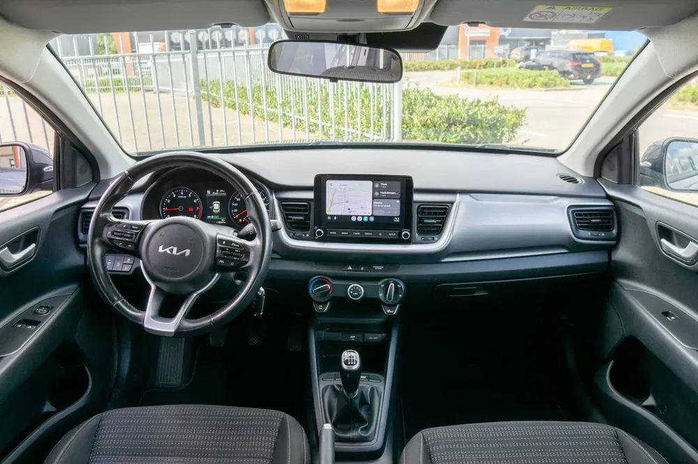 Kia Stonic 1.0 T-GDi MHEV DynamicLine CARPLAY uit 2021, foto 6