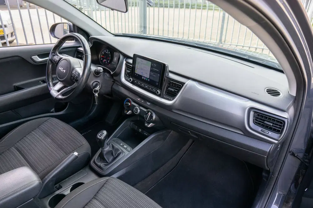 Kia Stonic 1.0 T-GDi MHEV DynamicLine CARPLAY uit 2021, foto 7