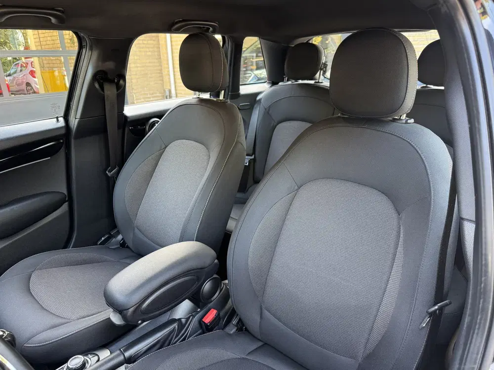 Mini One 1.5 One Climate Control Led Navi Carplay uit 2022, foto 4