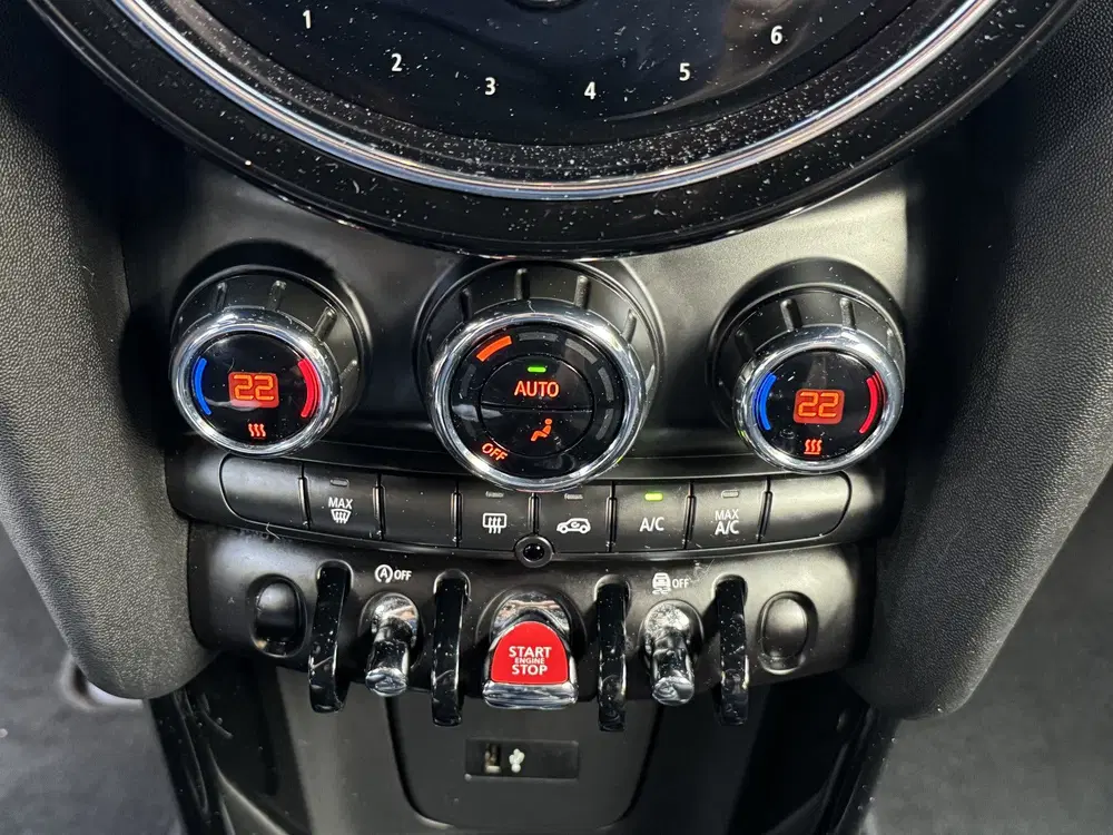 Mini One 1.5 One Climate Control Led Navi Carplay uit 2022, foto 7