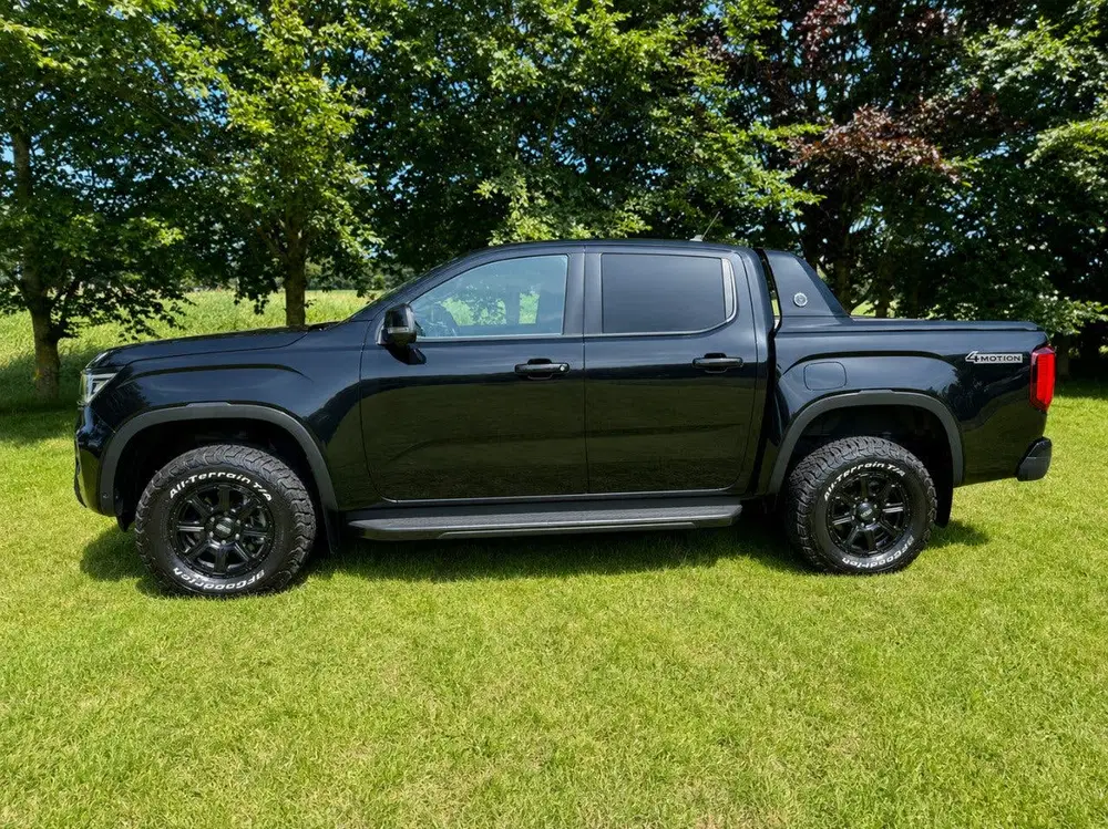 Volkswagen Amarok Aventura uit 2024, foto 2
