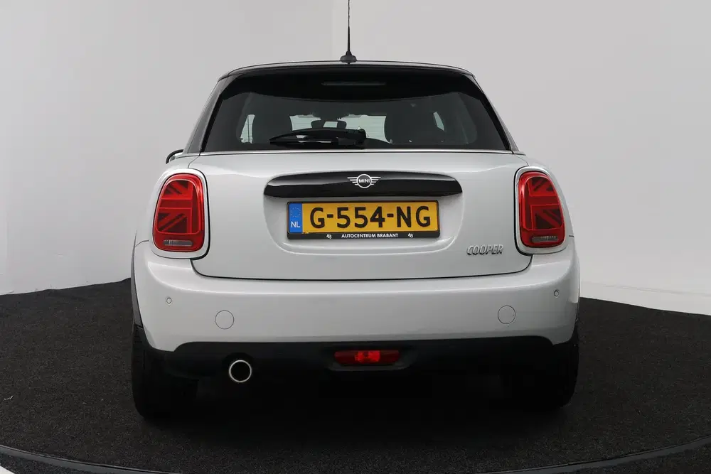 Mini Cooper 1.5 Cooper Chili (NAVIGATIE uit 2019, foto 12