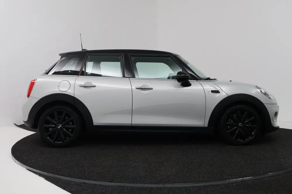 Mini Cooper 1.5 Cooper Chili (NAVIGATIE uit 2019, foto 15