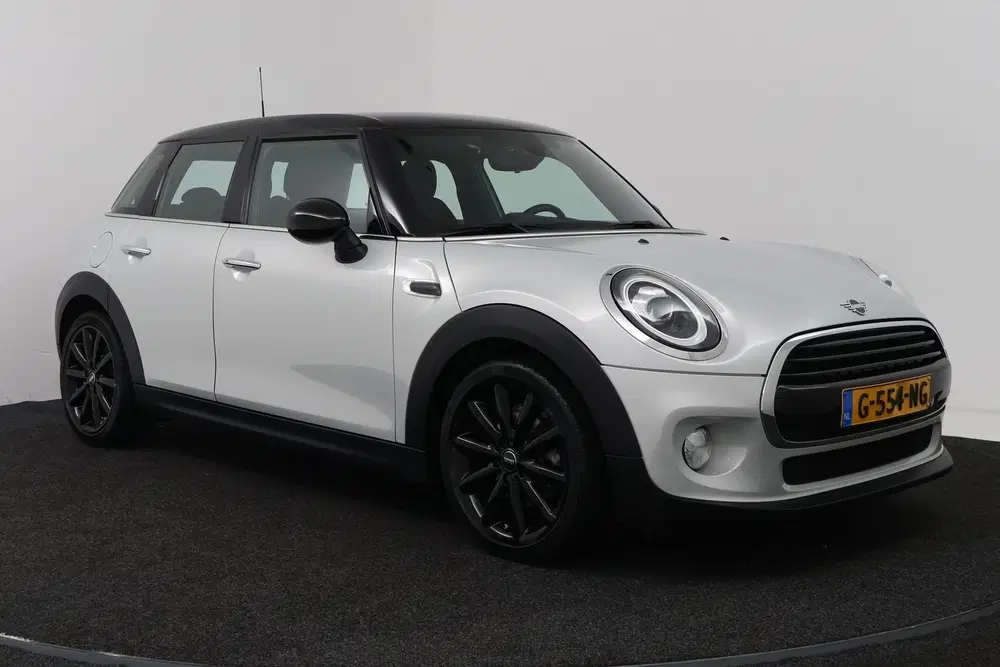 Mini Cooper 1.5 Cooper Chili (NAVIGATIE uit 2019, foto 8