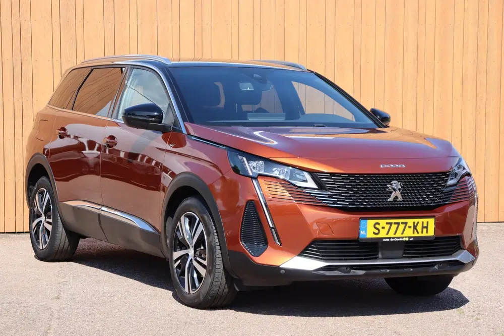 Peugeot 5008 1.2 PT 7-persoons GT orgNL camera h.leer+e uit 2023, foto 2