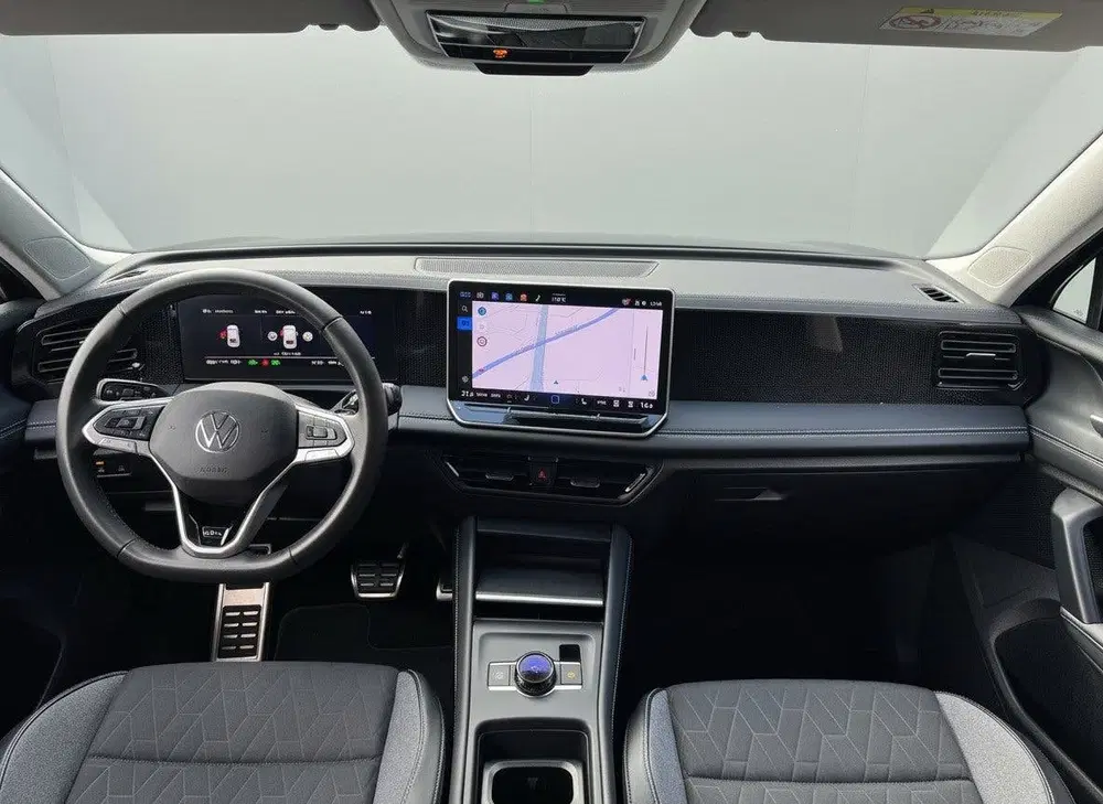 Volkswagen Tiguan 1.5 eTSI DSG LIFE GOAL 360° CAMERA uit 2025, foto 9