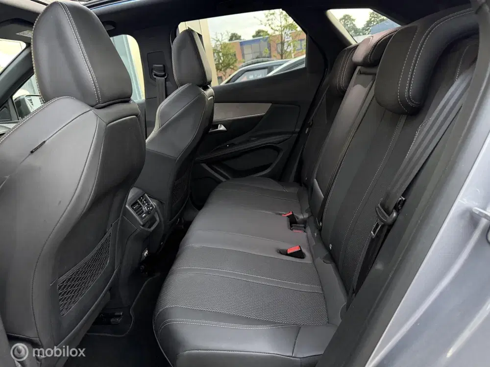 Peugeot 3008 1.2 PureTech GT uit 2023, foto 12
