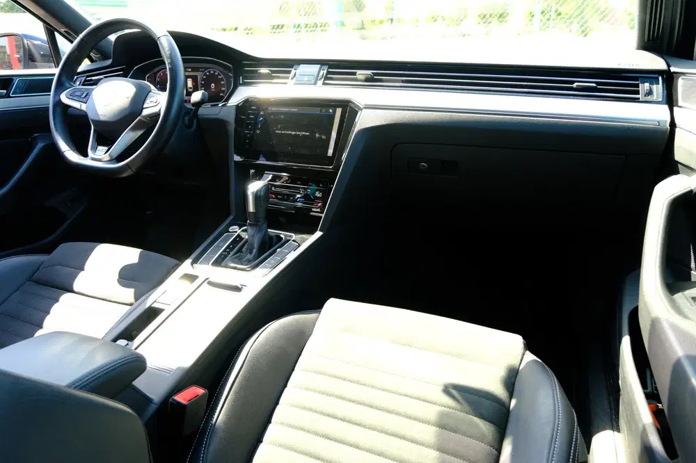 Volkswagen Passat Variant 1.5 150pk TSI R-Line Business + Au uit 2023, foto 5