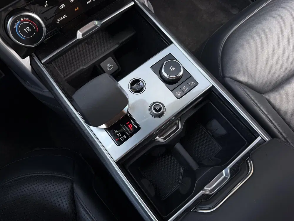 Land Rover Range Rover 3.0 P440e HSE STOELVENTILATIE V+A uit 2023, foto 15