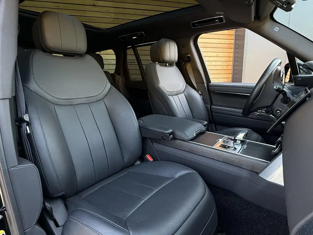 Land Rover Range Rover 3.0 P440e HSE STOELVENTILATIE V+A uit 2023, foto 4