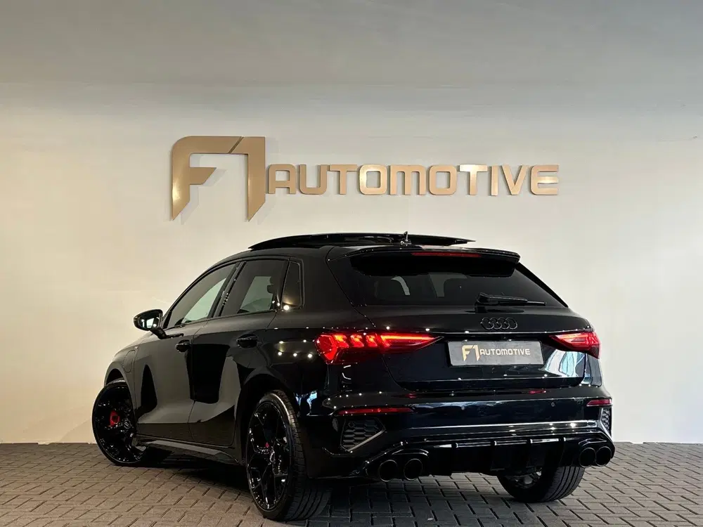 Audi A3 45 TFSI e S Line Competition Pano uit 2022, foto 4