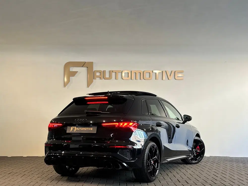 Audi A3 45 TFSI e S Line Competition Pano uit 2022, foto 6
