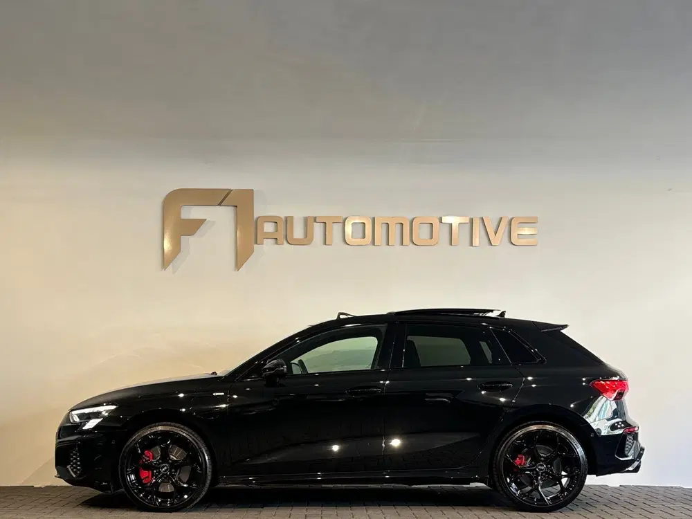 Audi A3 45 TFSI e S Line Competition Pano uit 2022, foto 7