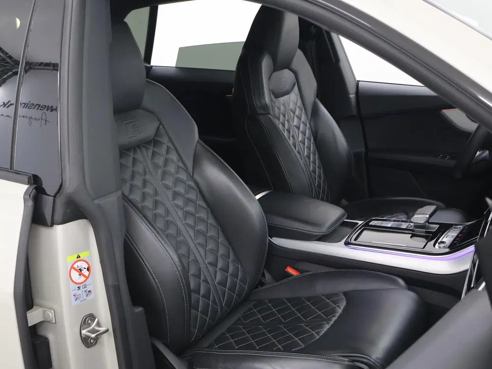 Audi Q8 60 TFSI e quattro Pro Line S Competition uit 2023, foto 12
