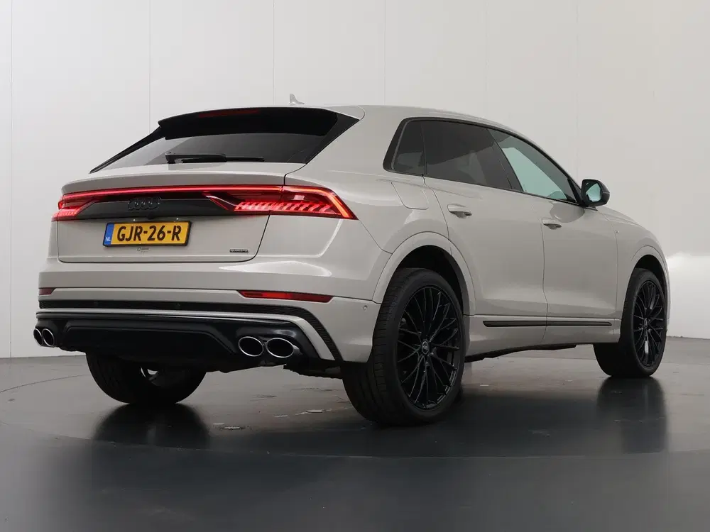 Audi Q8 60 TFSI e quattro Pro Line S Competition uit 2023, foto 2