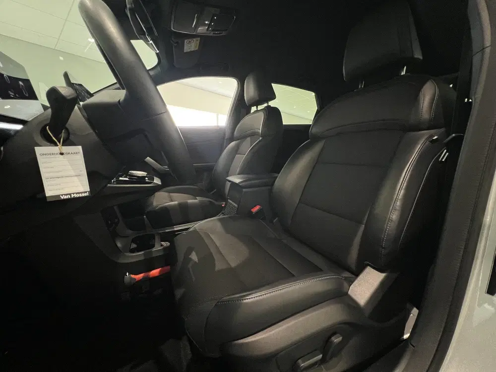 MG MG4 Long Range Luxury 64 kWh uit 2024, foto 4