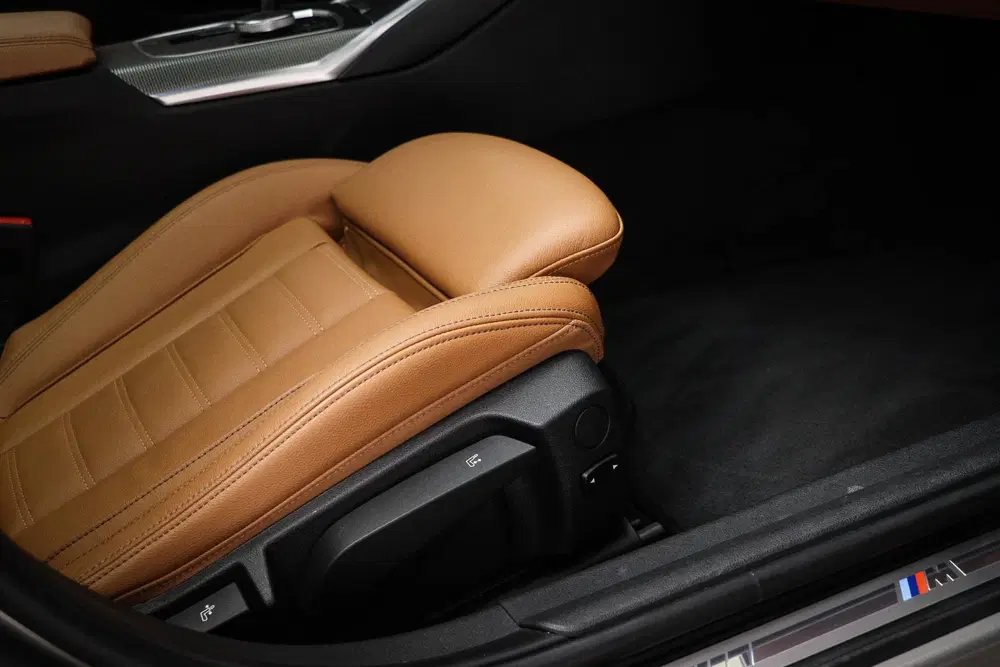 BMW 3-serie 330e xDrive eDrive M-Sport Edition uit 2020, foto 15