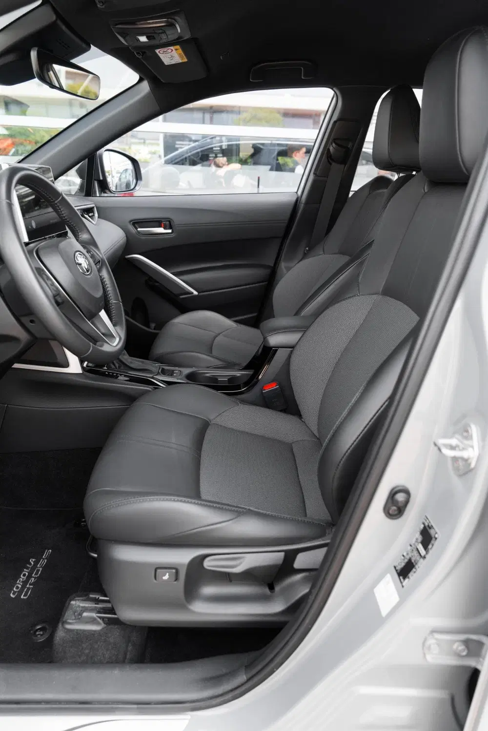 Toyota Corolla Cross Hybrid 140 Business Plus uit 2024, foto 11