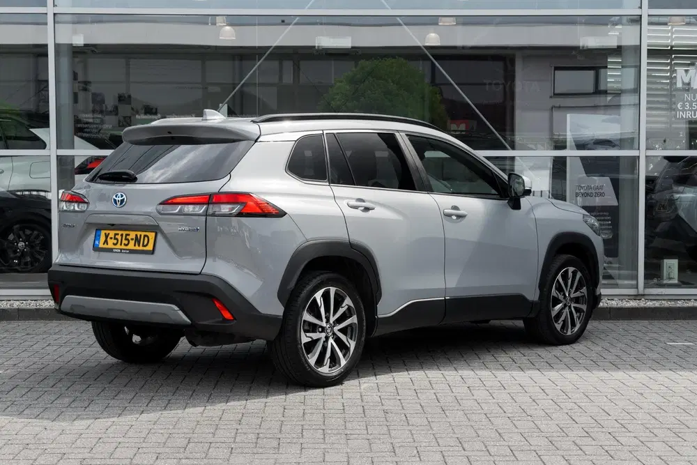 Toyota Corolla Cross Hybrid 140 Business Plus uit 2024, foto 2